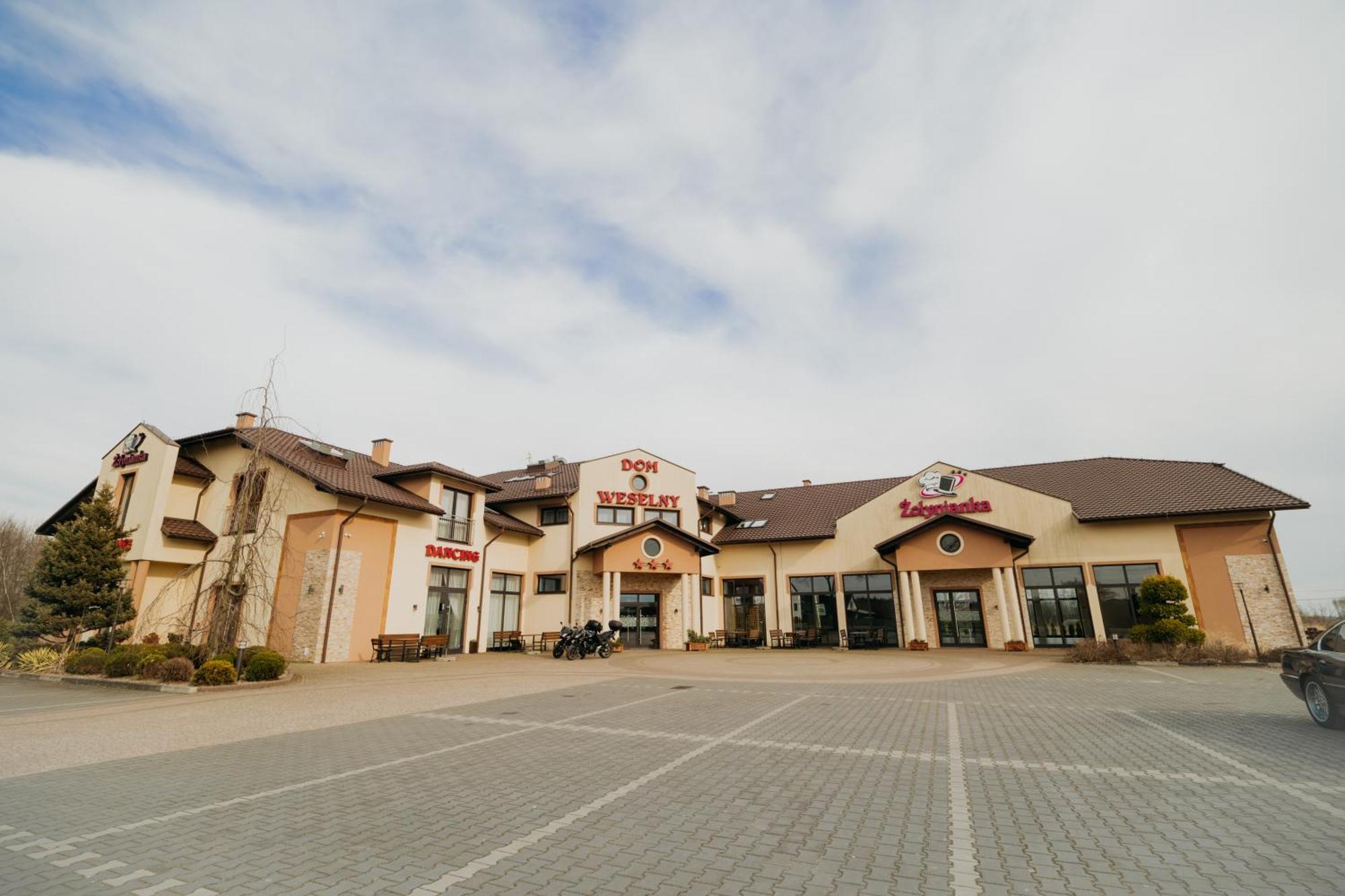 Noclegi - Apartamenty Zolynianka Exteriér fotografie